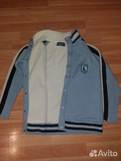 Продам кофту теплую