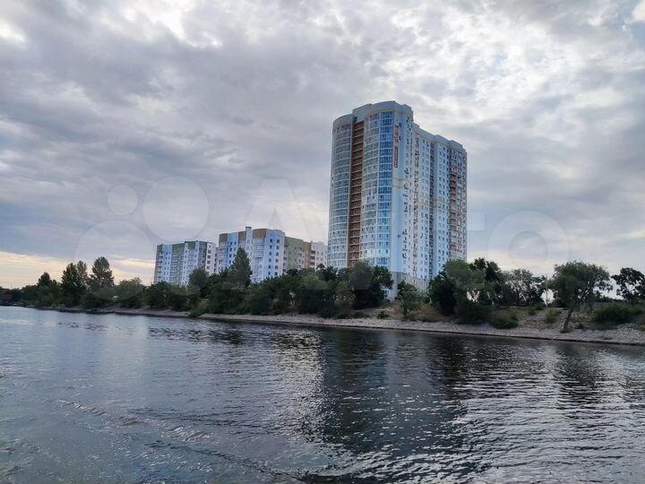 1-к. квартира, 42 м², 8/10 эт.