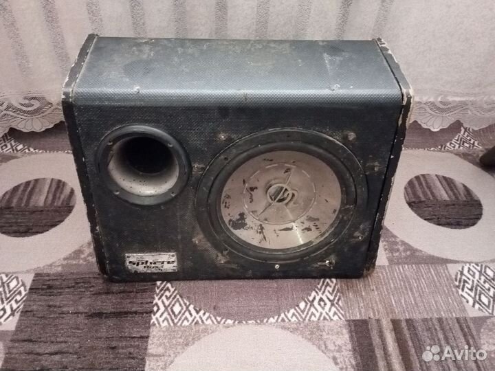 Автомобильный сабвуфер 12