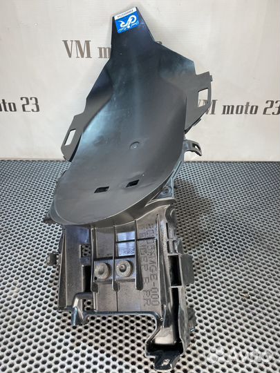 Задний подкрылок подрамника honda vfr 1200 2010-16