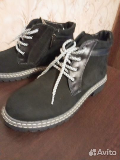 Ботинки женские зимние 39 размера натур.замша