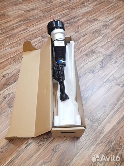 Пневмостойка Mercedes S-class 4matic new