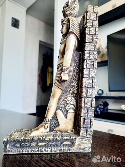 Статуэтка фигура Египетского фараона