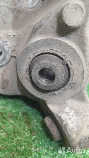 Кулак поворотный задний левый Infiniti Fx35 S51