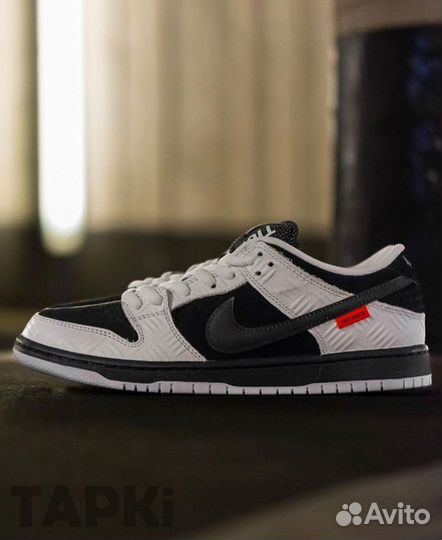 Кроссовки Nike SB Dunk Low x Tightbooth