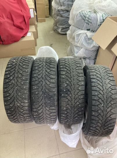 Nordman Nordman 4 215/60 R16