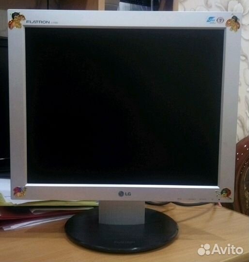 Монитор LG flatron L1730S