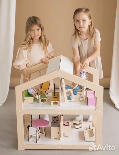 Кукольный домик с мебелью большой