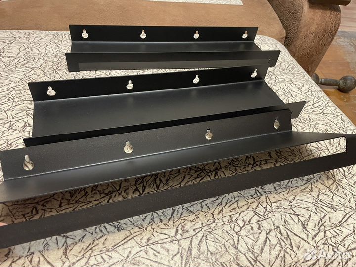 Полка настенная в ванную комнату