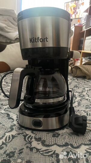 Кофемашина капельная Kitfort