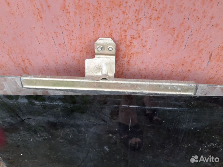 Стекло для авто,боковое