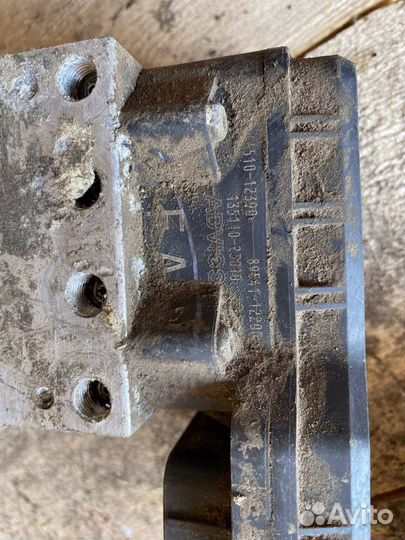 Блок Abs Toyota Corolla 150