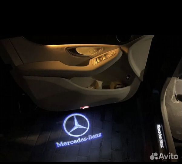 Подсветка с логотипом mercedes benz