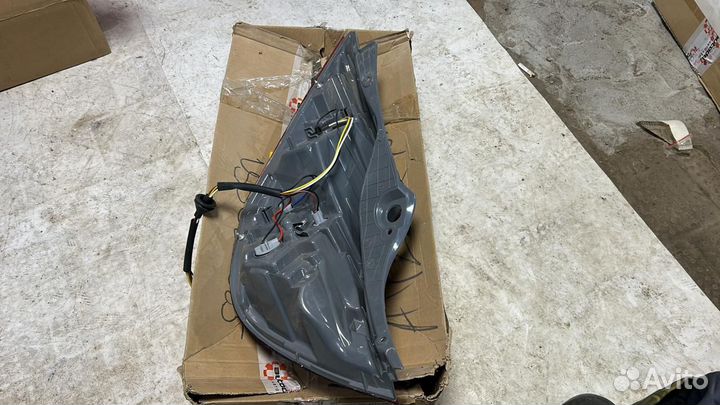 Фонарь задний правый hyundai solaris хэтчбек