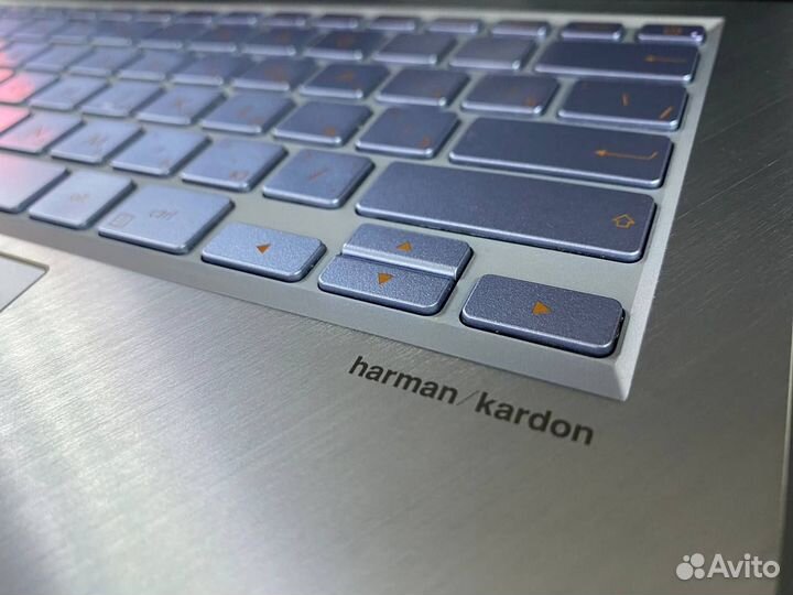 Asus Zenbook S13 i7 / 16 GB + SSD M2 / MX 150