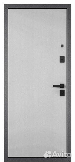 Дверь входная в квартиру