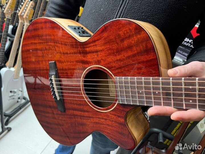 Гитара электроакустика