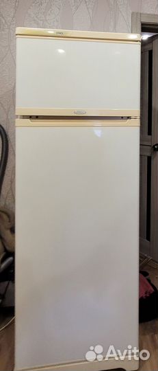 Холодильник бу Stinol