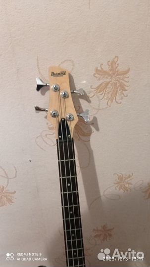 Бас гитара ibanez