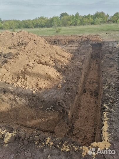Услуги экскаватора погрузчика Volvo BL71