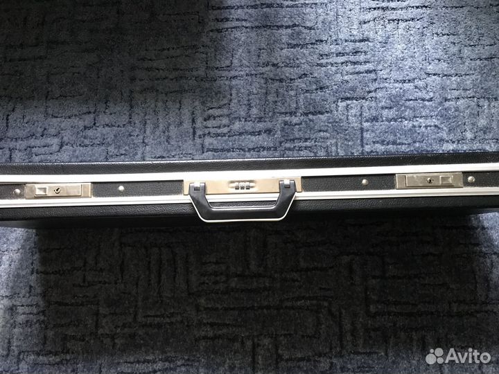 Кейс чехол дипломат