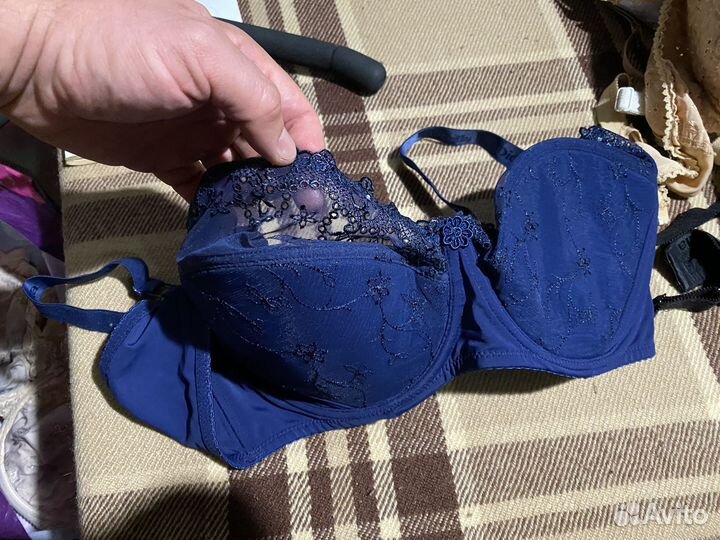 Два бюстика