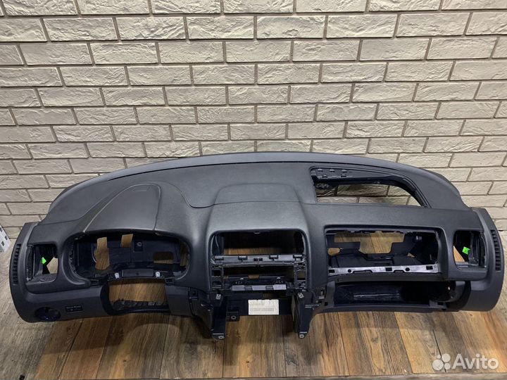 Skoda Fabia Торпедо