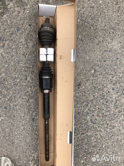 Привод в сборе правый (полуось) 36000531 s60 awd