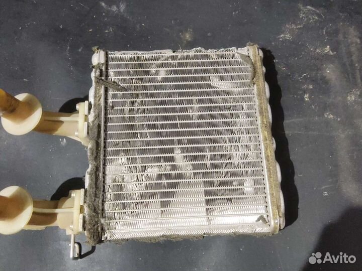 Радиатор печки Nissan Bluebird u13