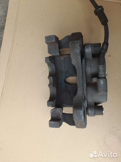 Тормозные суппорта Mersedes Gl 350