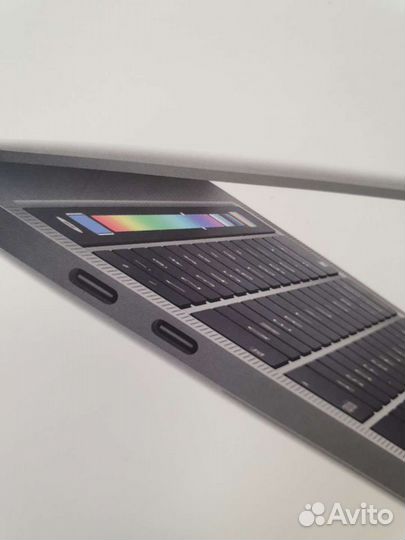 Macbook pro 13 2020 m1