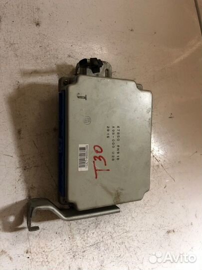 Блок управления двигателем Nissan X-Trail (T30)