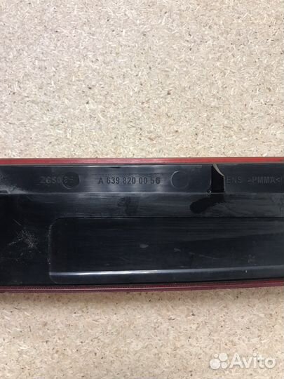 Дополнительный стоп сигнал Mersedes Vito 639