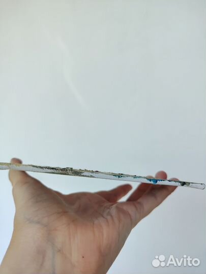 Котик с сигаретой и бабочкой