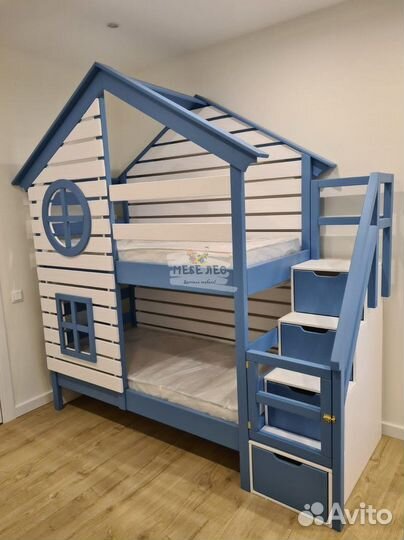 Детская кровать для двоих