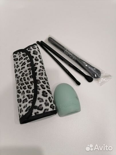 Кисти для макияжа