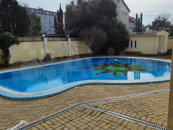 3-к. квартира, 94 м², 2/6 эт.