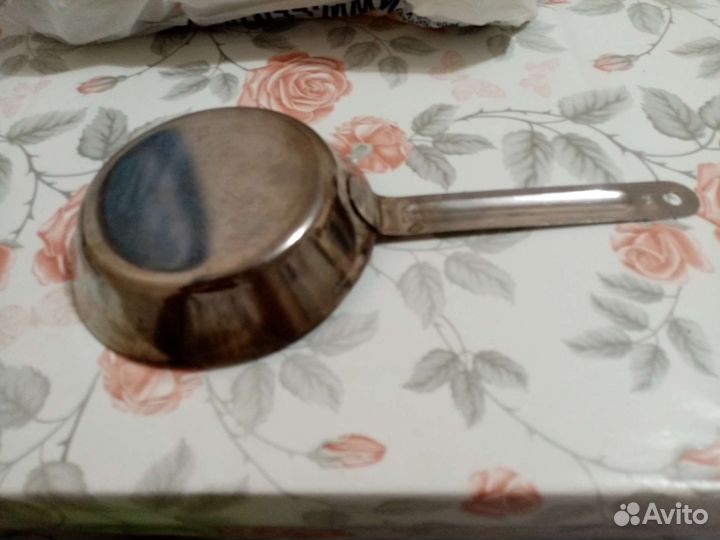 Новая маленькая нержавеющая сковорода из СССР