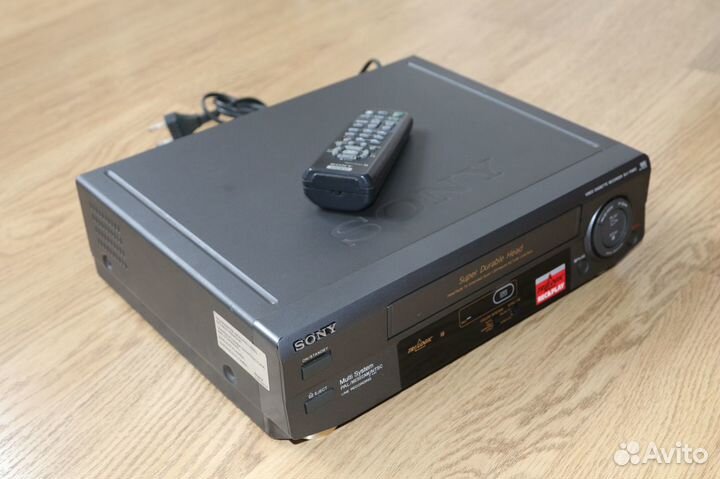 Видеомагнитофон Sony SLV-P58EE