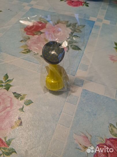 Насадка - лейка на бутылку