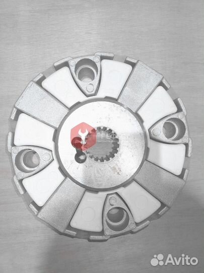 Муфта насоса Kobelco SK210DLC-8 YN30P01028F1