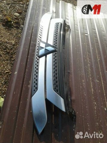 Решетка радиатора Митсубиси Аутлендер 3 2019-2022