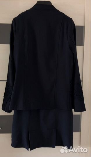 Костюм красивый школьный с кружевом (158)