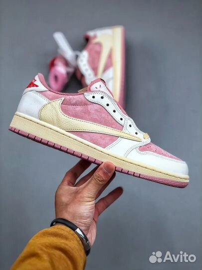 Кроссовки Travis Scott x Air Jordan 1 Low OG 'Shy