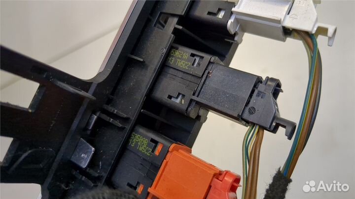 Кнопка аварийки Volkswagen Polo, 2013