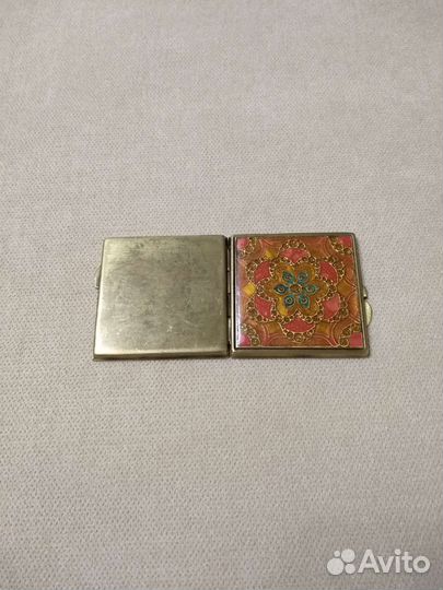 Зеркало карманное со вставкой латунное