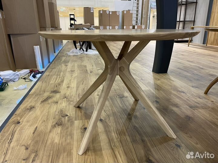 Стол из массива дуба