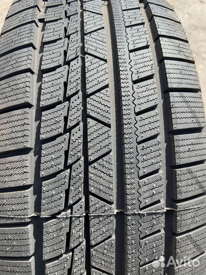 Sunwide Snowide 215/55 R17 112U