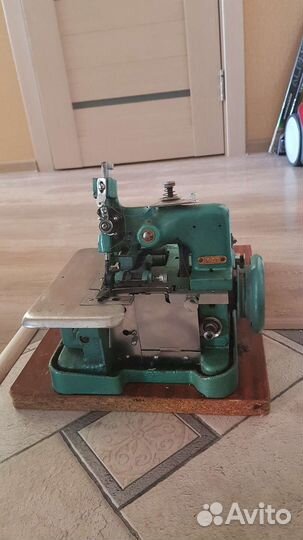 Оверлок для швейной машины