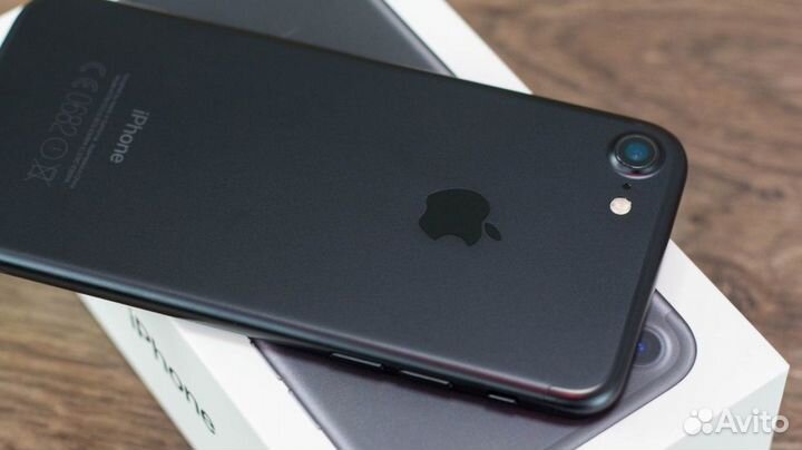 iPhone 7, 32 ГБ